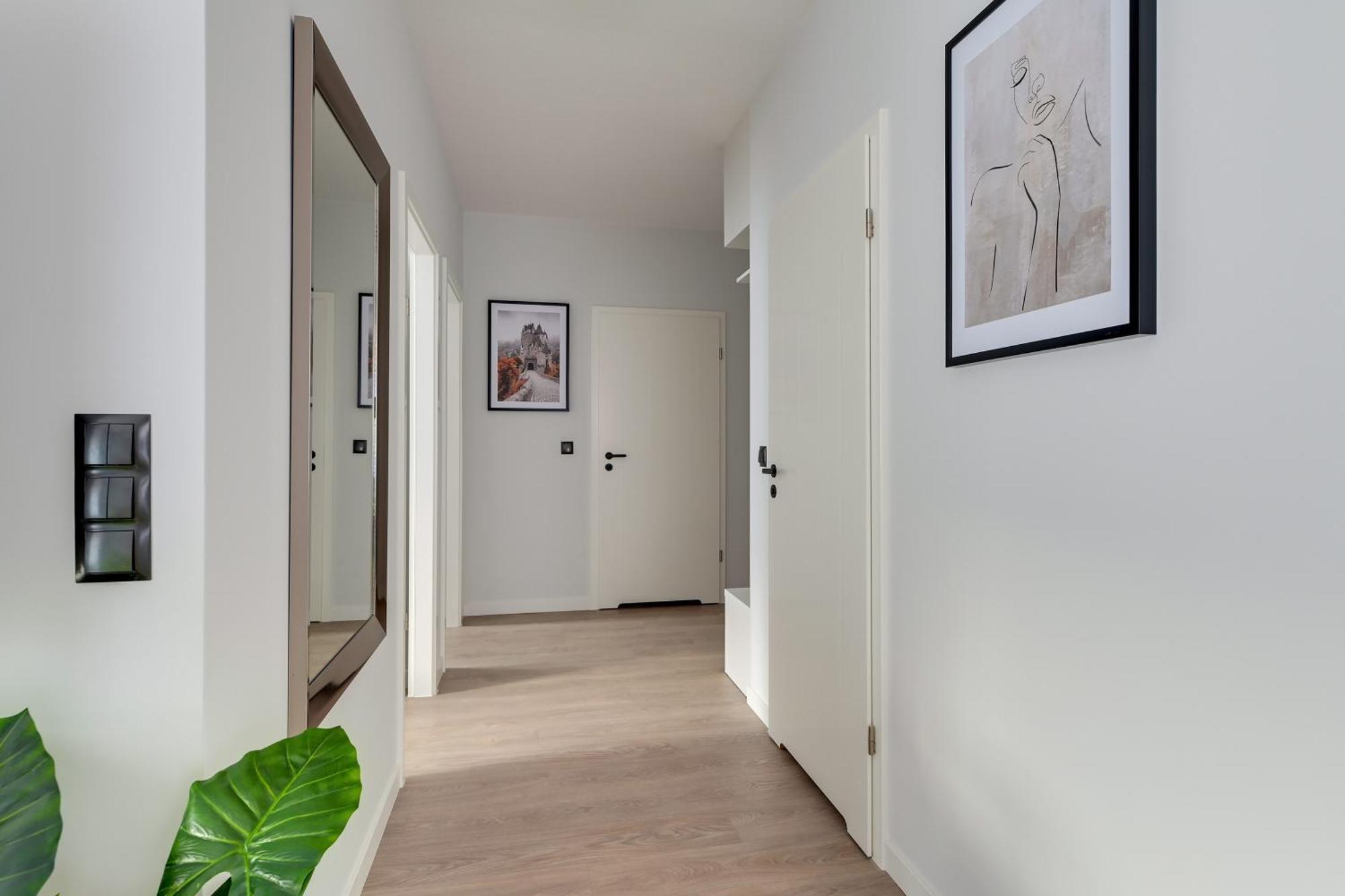 Scala 60h Center Premium With Parking By Lion * Gdańsk