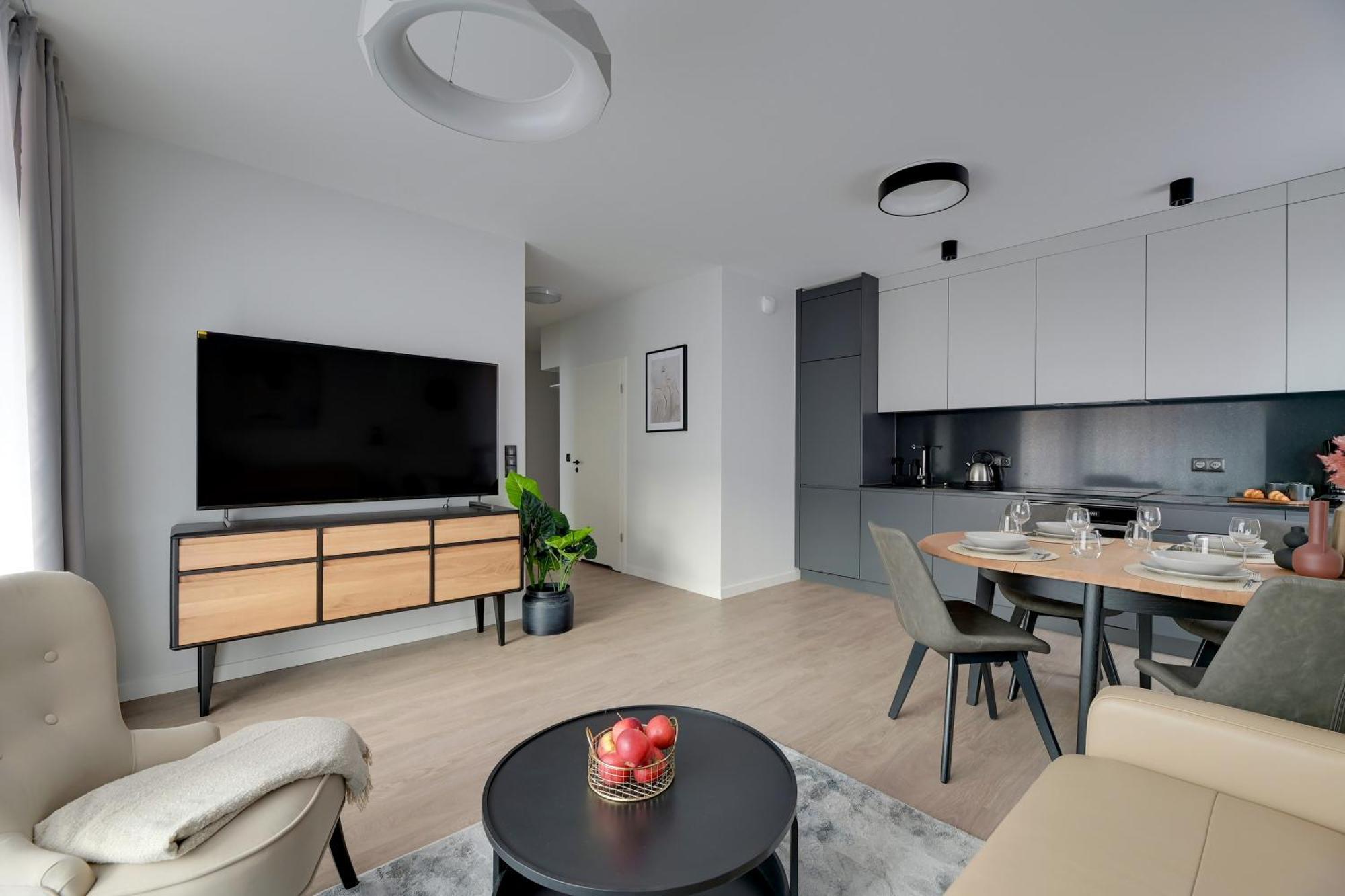 Scala 60h Center Premium With Parking By Lion Apartament